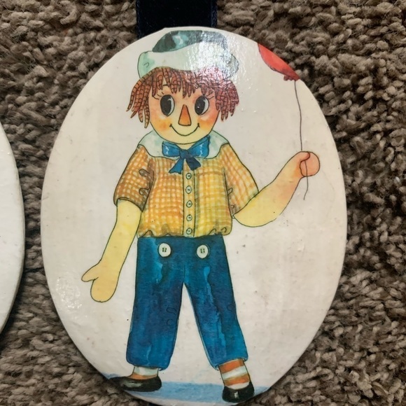 Vintage Raggedy Ann & Andy Hanging Oval Decor - Picture 3 of 4